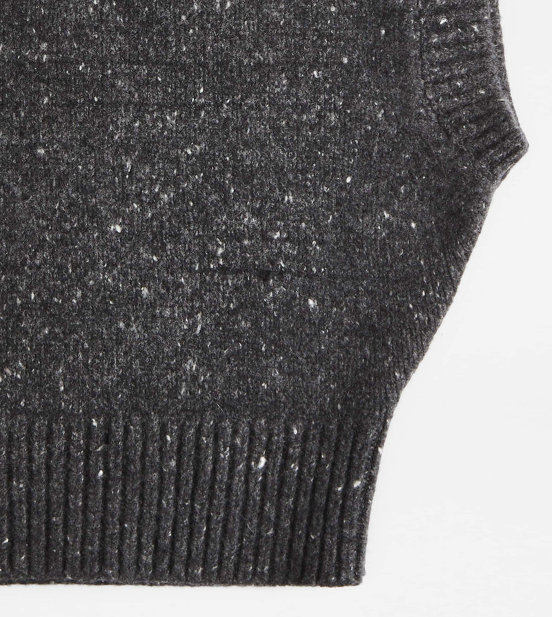 CASHMERE BLEND VEST - GREY 8