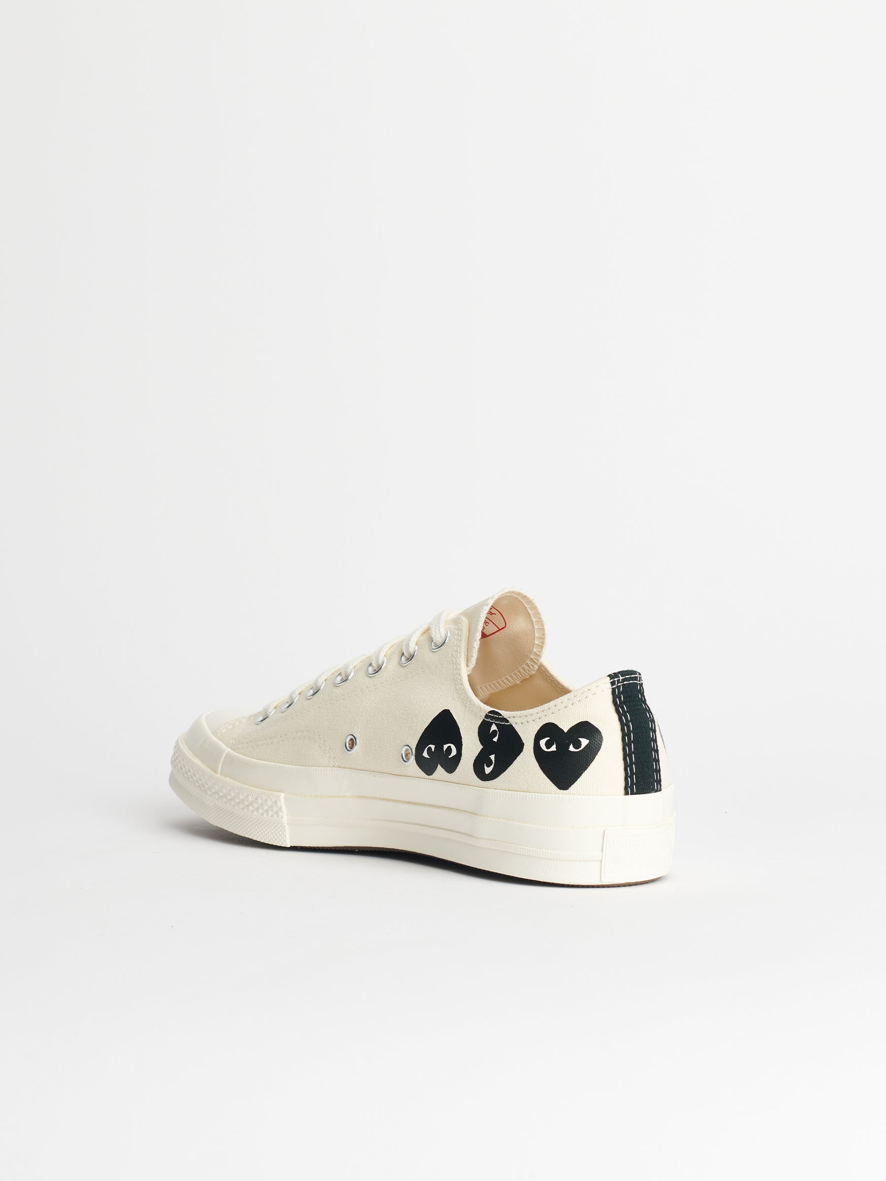 COMME DES GARÇONS PLAY X CONVERSE CHUCK 70 LOW MULTI HEARTS WHITE - 2