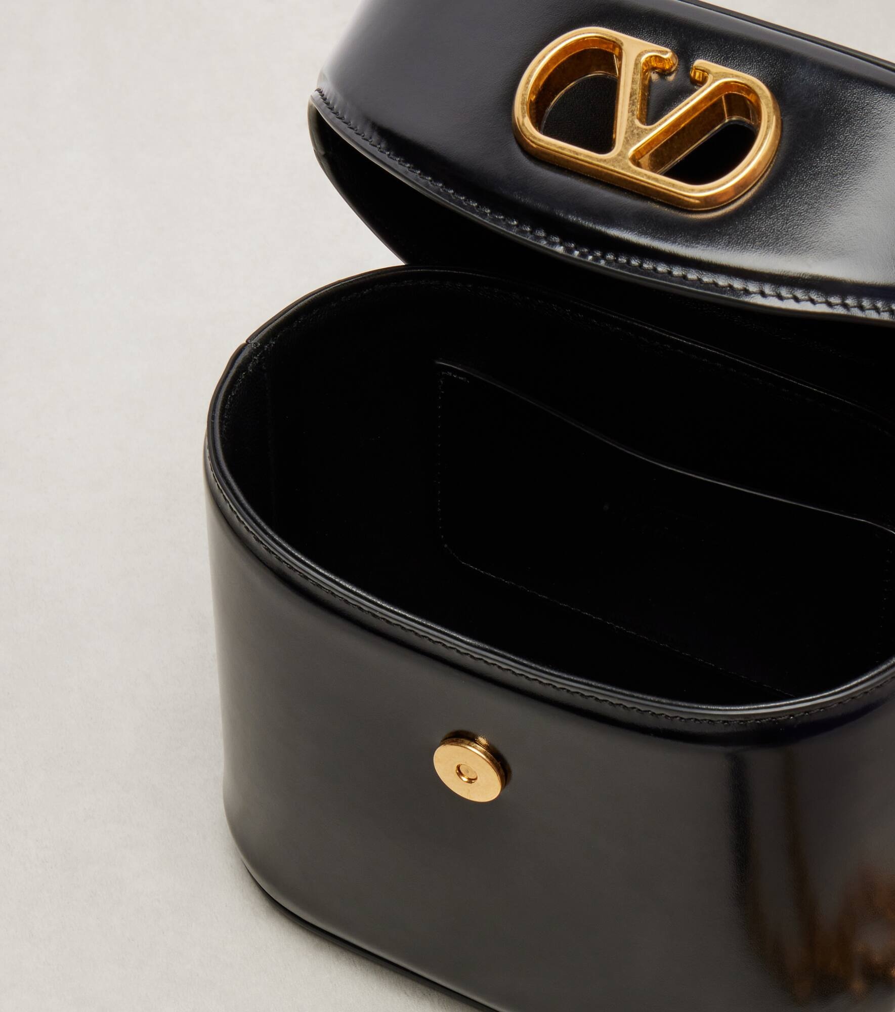 Vain VLogo leather vanity bag - 3