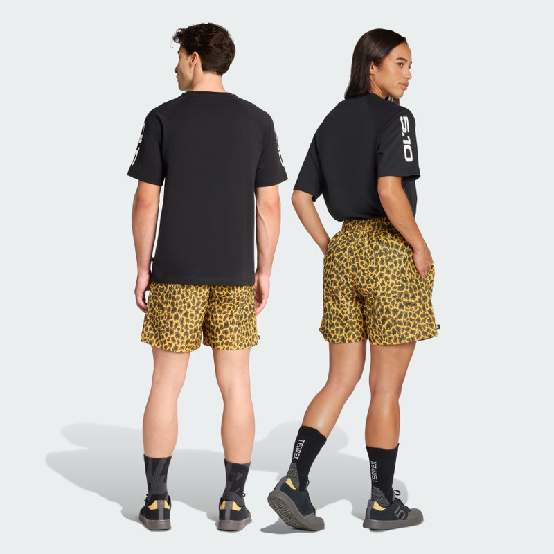 Five Ten Logo Line Short 3