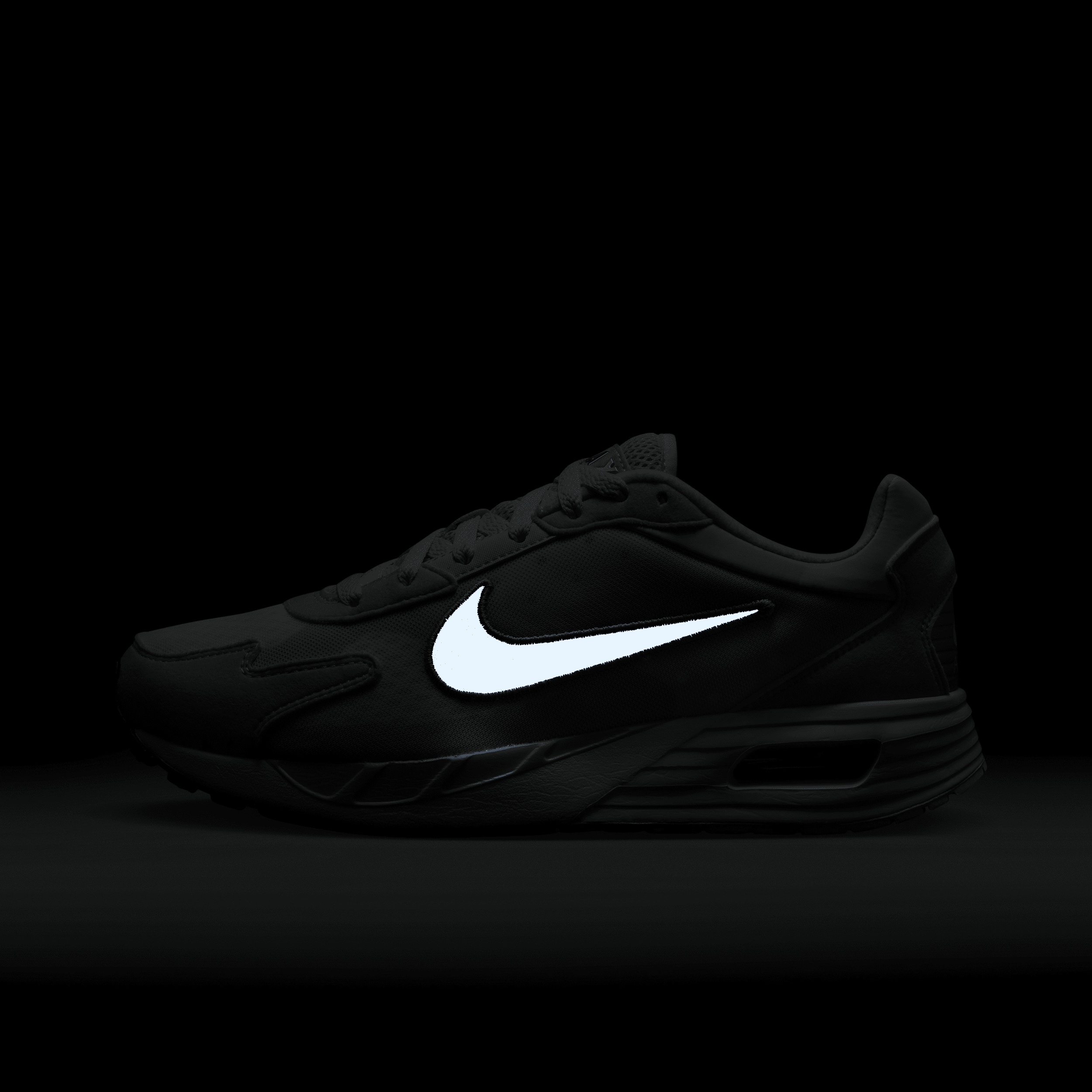 Nike Women's Air Max Solo Shoes - 10