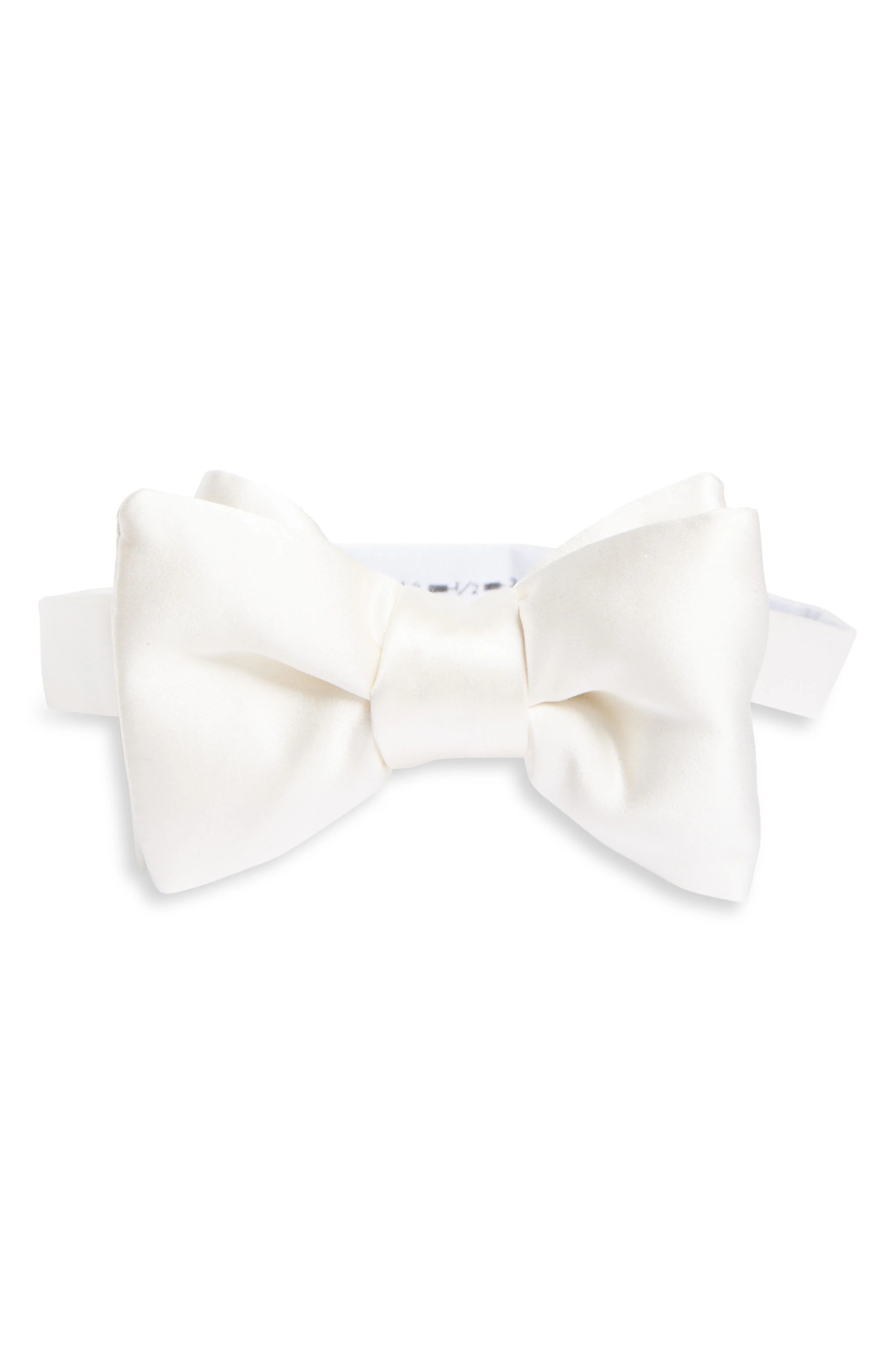 TOM FORD Pre-Tied Silk Twill Bow Tie in Aw001 Optical White at Nordstrom - 1