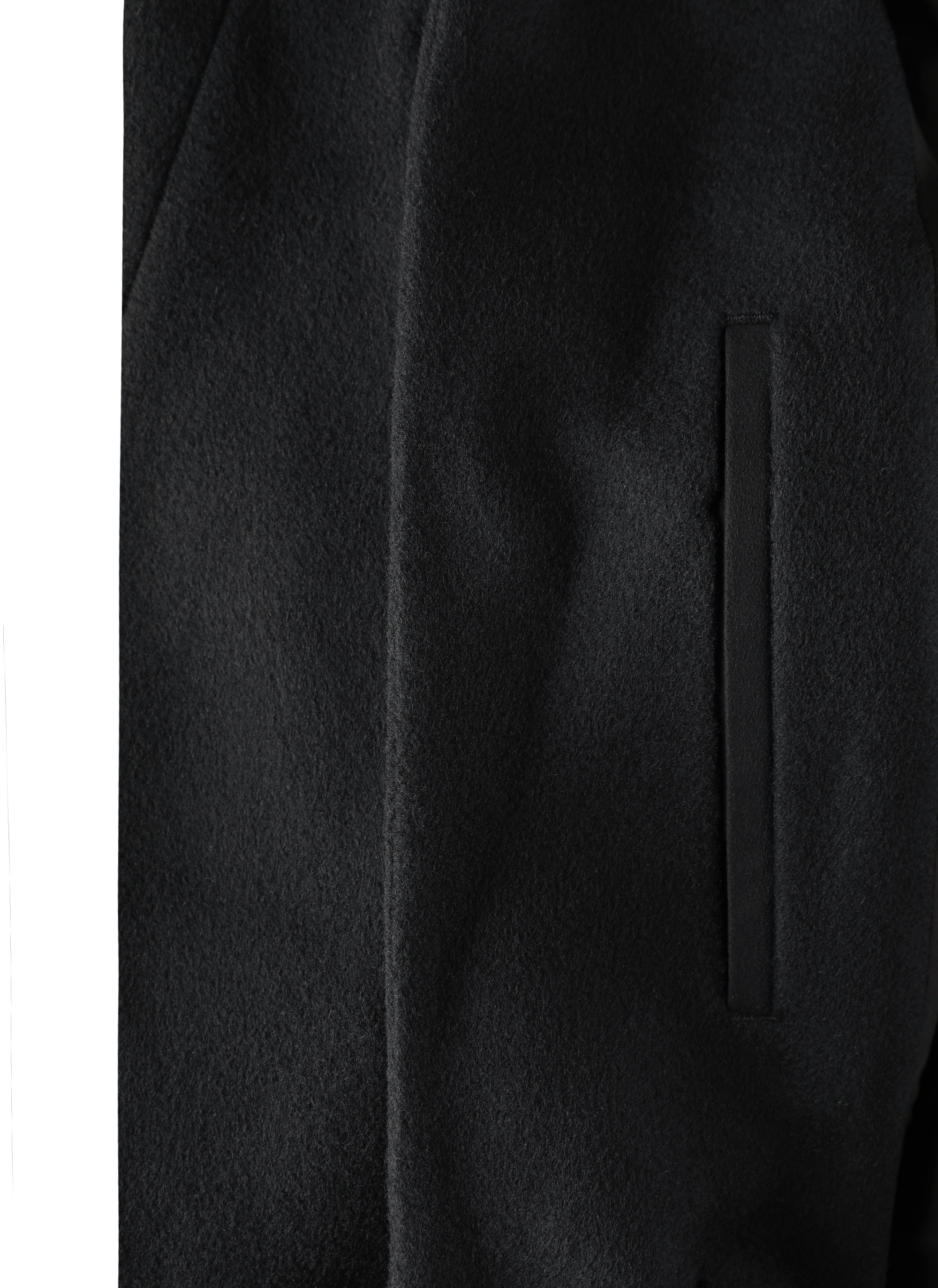 7.0 COAT CENTER (BLACK) - 7