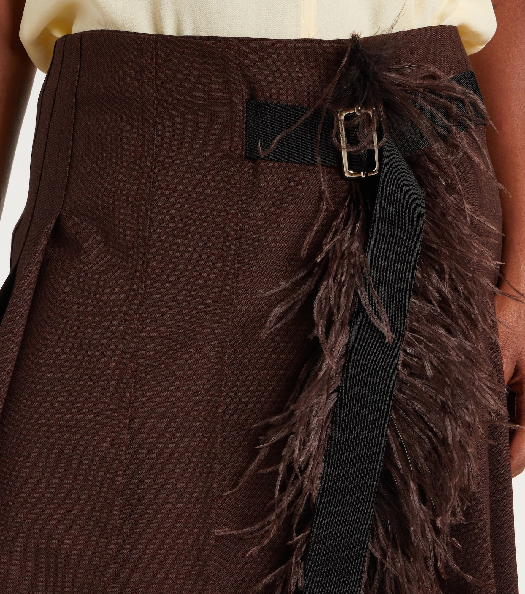 Feather-trimmed pleated wrap skirt - 4