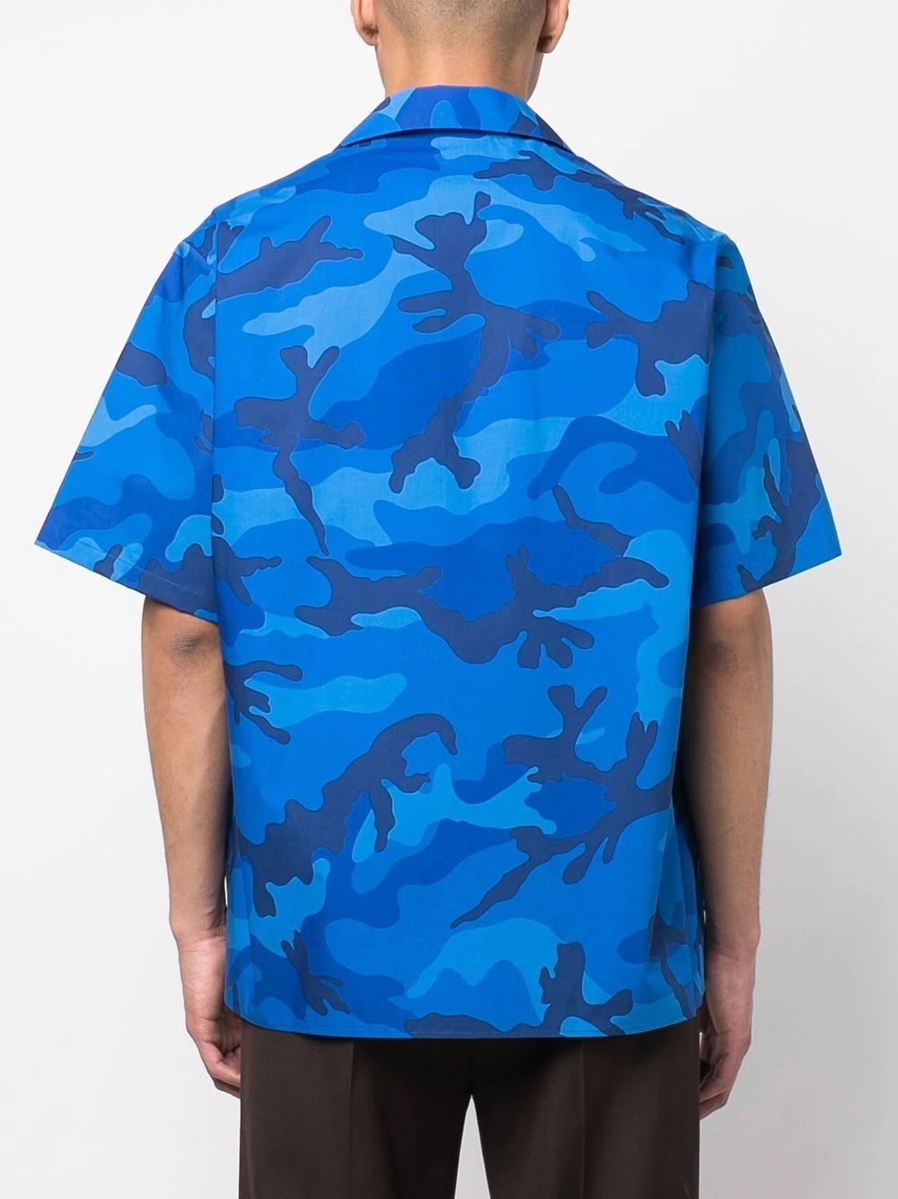 camouflage-print short-sleeved shirt - 4