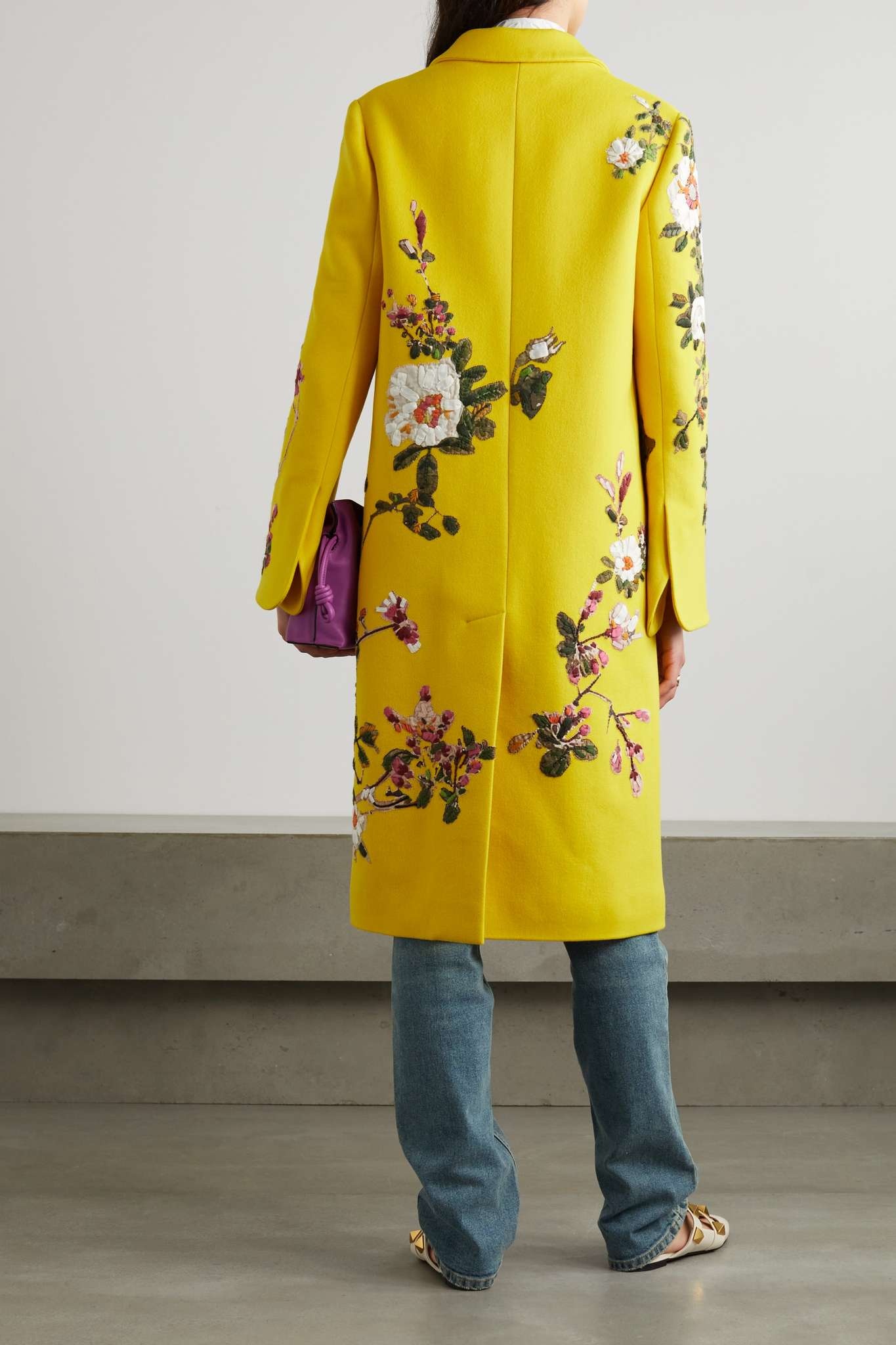 Embroidered appliquéd wool and cashmere-blend coat - 4