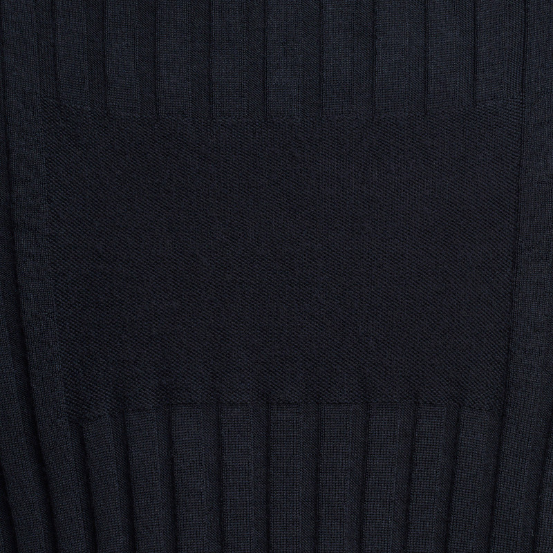 THE LIGHTWEIGHT RIBBED TURTLENECK 6