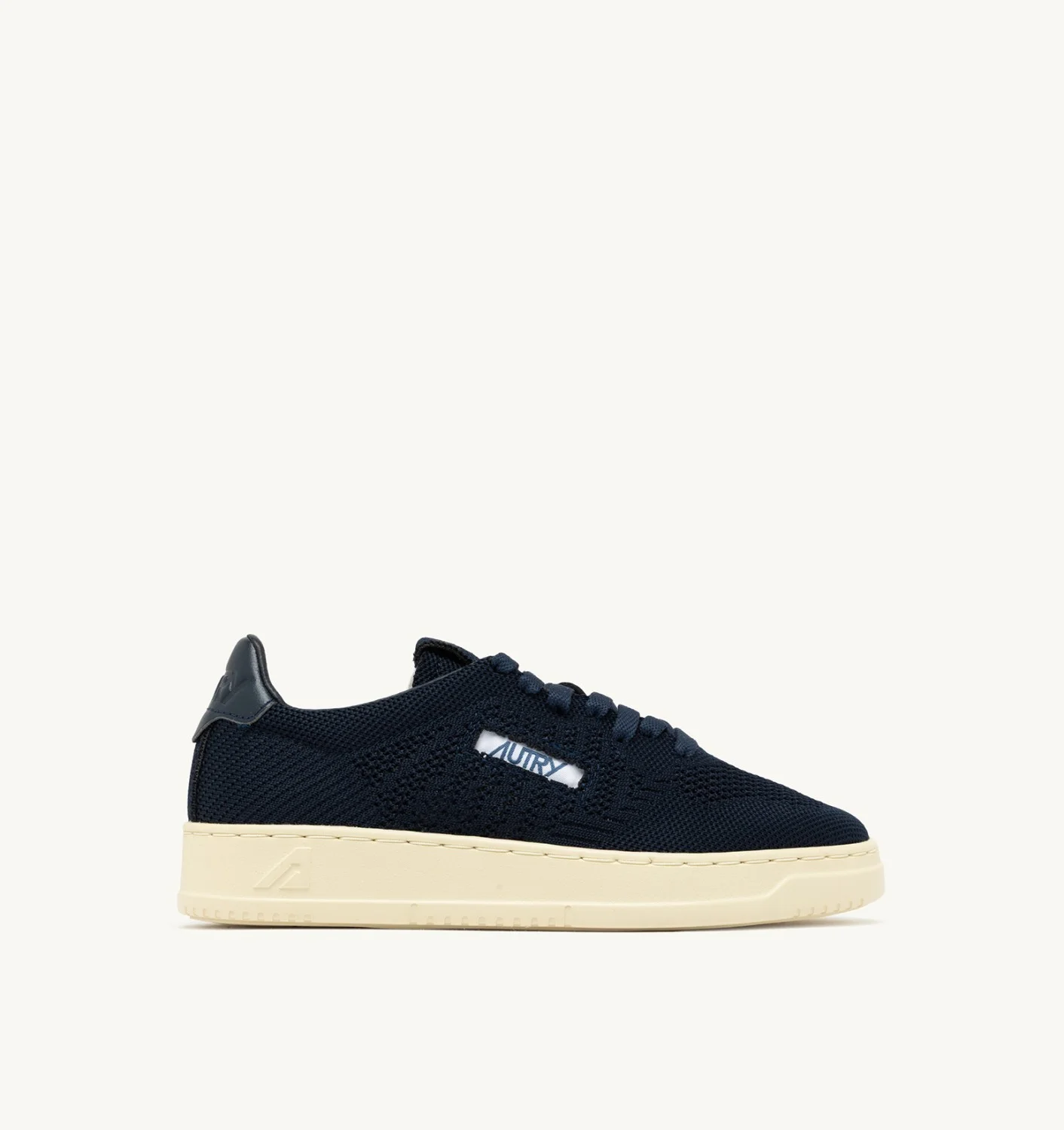 MEDALIST EASEKNIT LOW SNEAKERS IN SPACE BLUE KNIT - 1