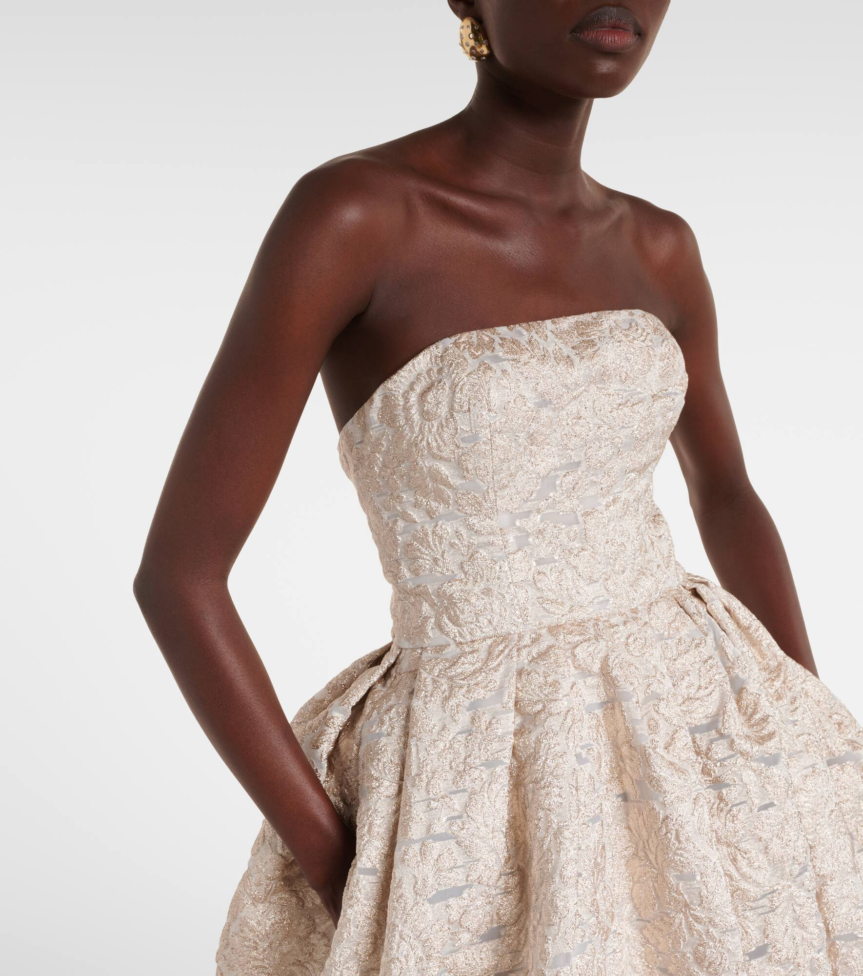 Strapless fil coupé gown - 4