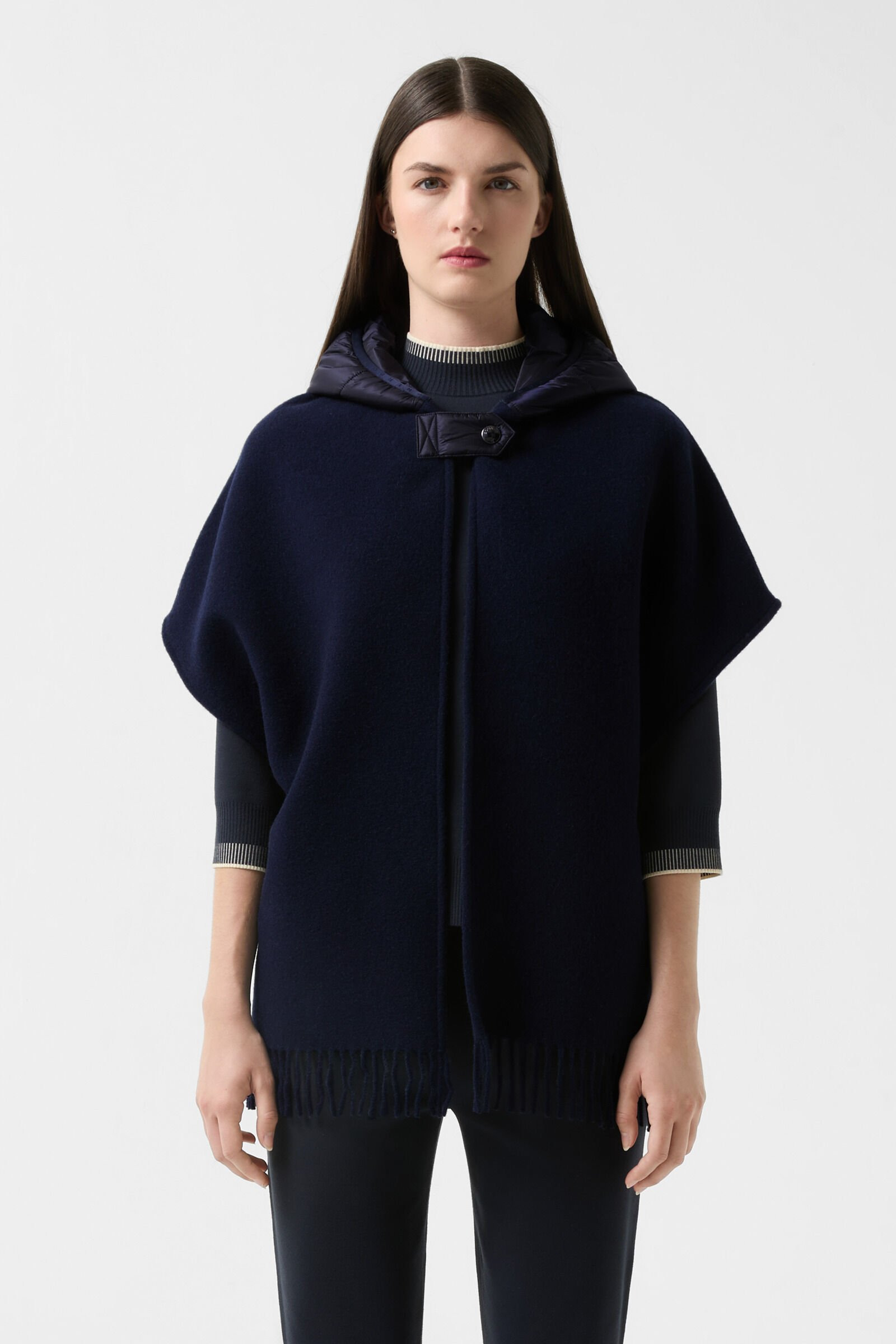 Poncho Nilla in Navy blue - 2
