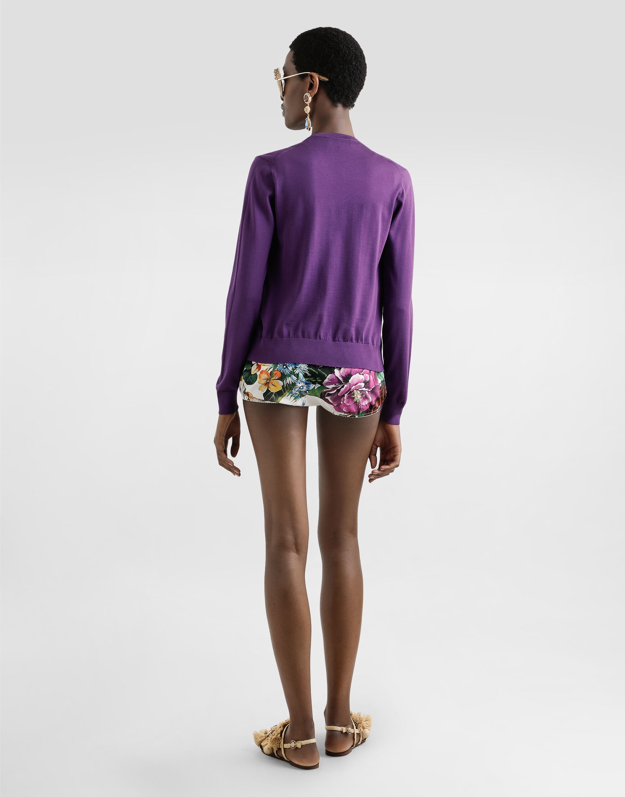 Silk cardigan with flower brooch - 3