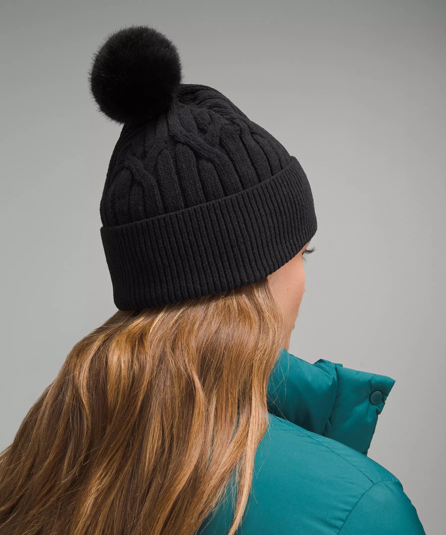 Women's Cable-Knit Pom-Pom Beanie - 3