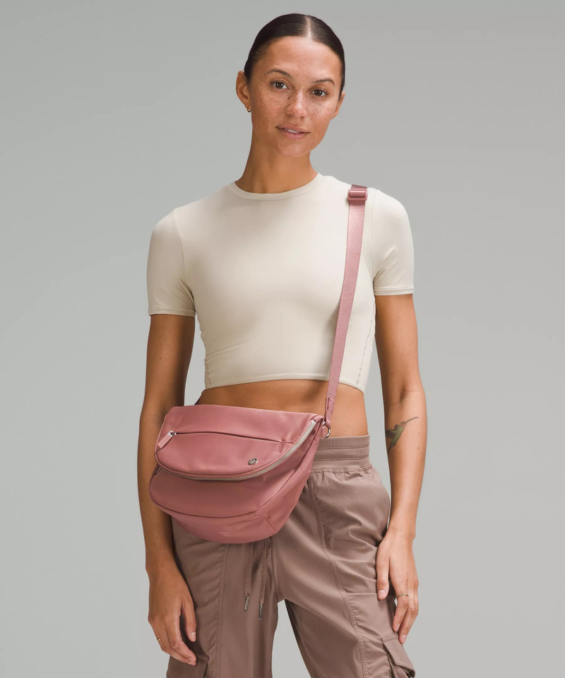 lululemon All Night Festival Bag 5L outlook