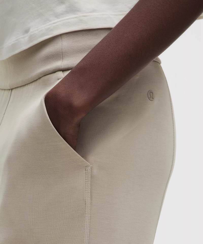 Softstreme High-Rise Straight-Leg Pant *Tall 4