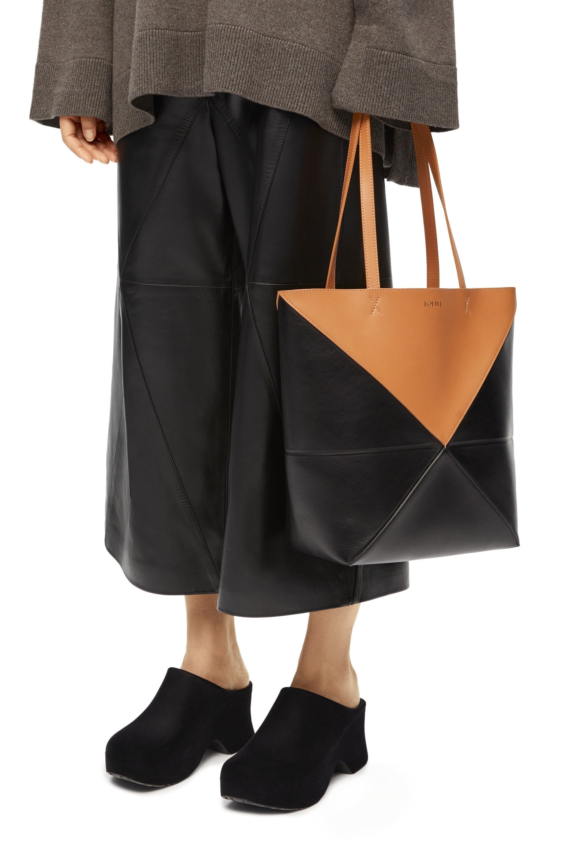 Puzzle Fold Tote in shiny calfskin - 2