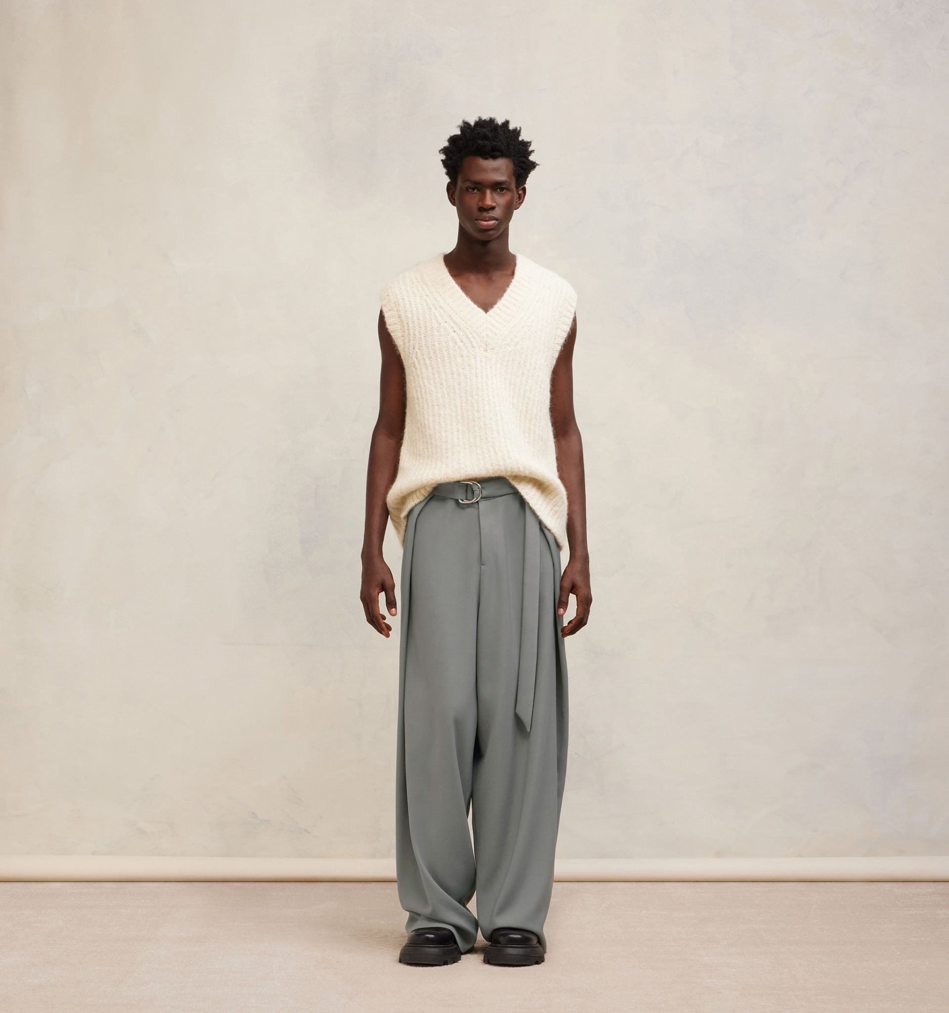 Wide Fit Trousers With Front Panels - 3