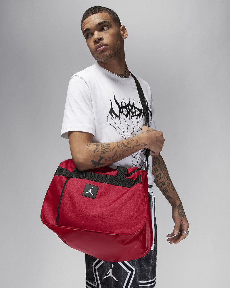 Jordan Essentials Duffle Bag (30L) 1