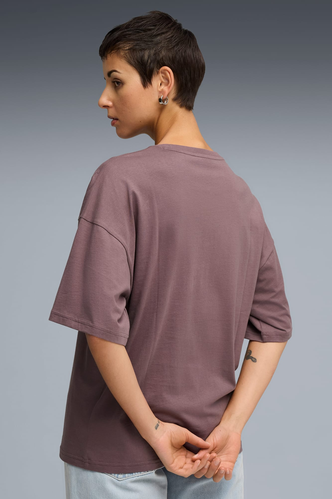 Wardrobe Essentials Women's Oversized Tee - 4