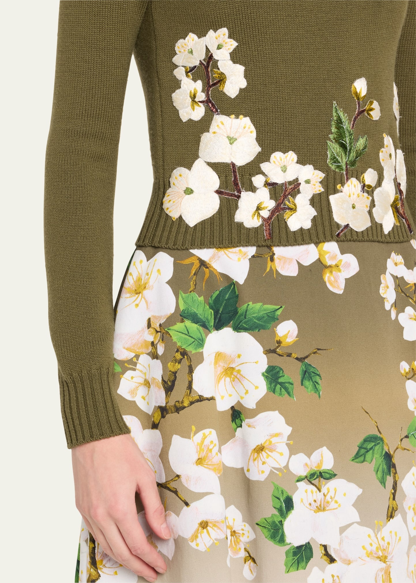 Cherry Blossom Embroidered Wool Pullover - 5