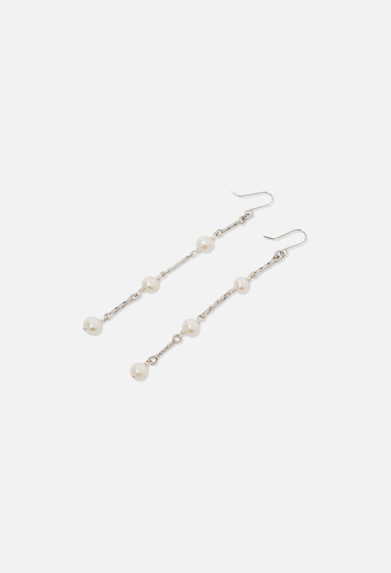 JOHN ELLIOTT X M.A.R.S TWIST LINK PEARL EARRINGS 4