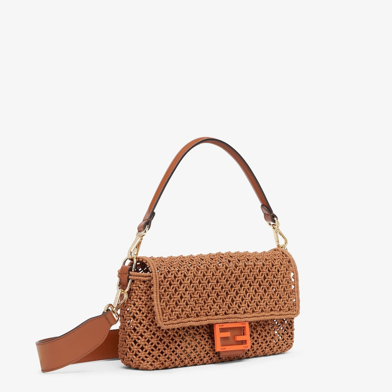 FENDI Baguette outlook