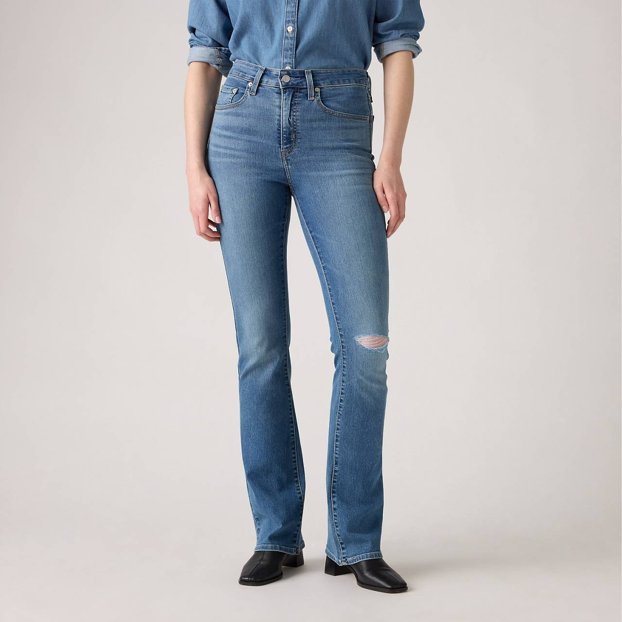 725 HIGH-RISE BOOTCUT WOMEN'S JEANS - 6