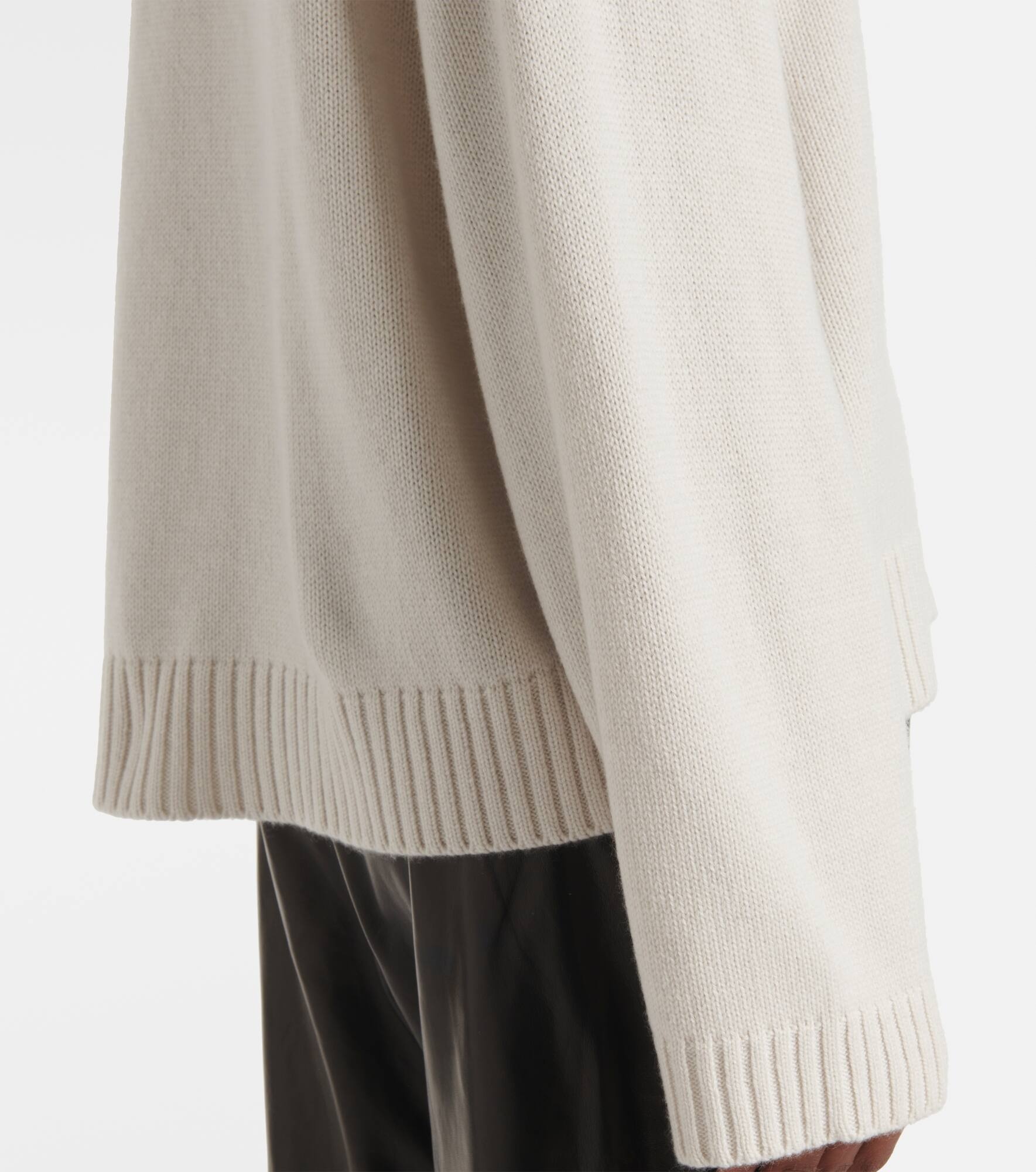 Cashmere sweater - 5