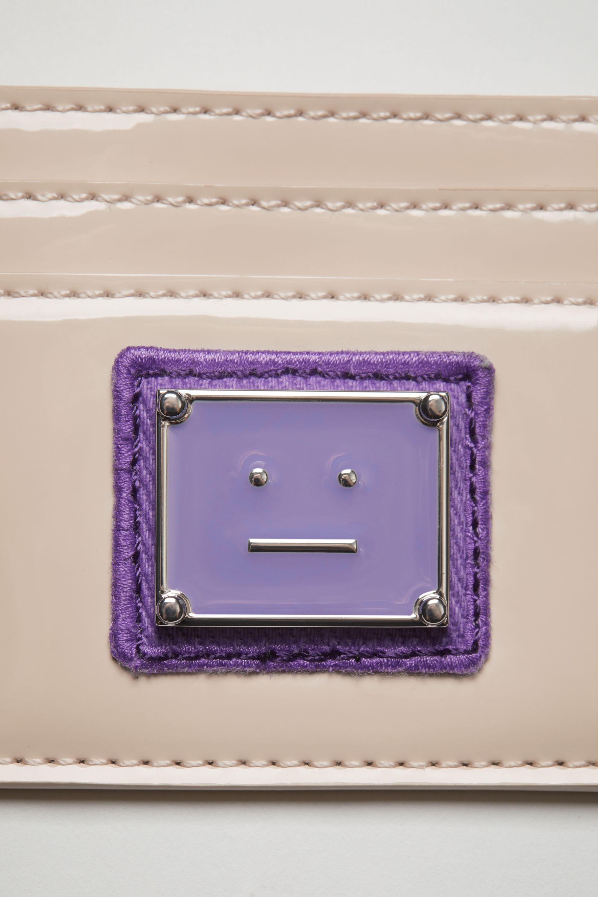 Face logo card holder - Light beige/purple - 6