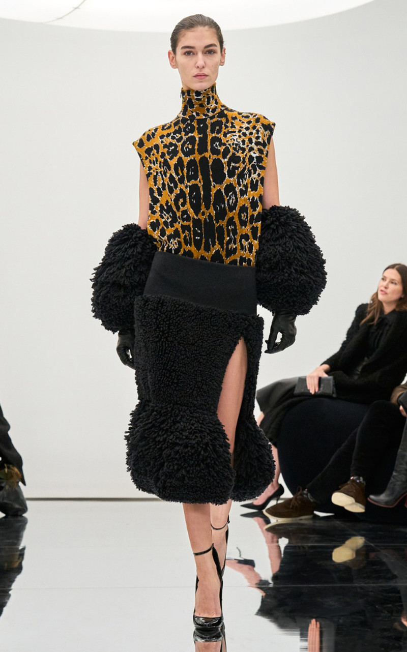 Alaïa Bubble Knit Wool Cuffs black outlook
