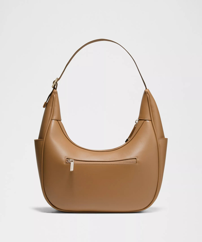 City Essentials Shoulder Bag 4L *Smooth Leather Alternative 3