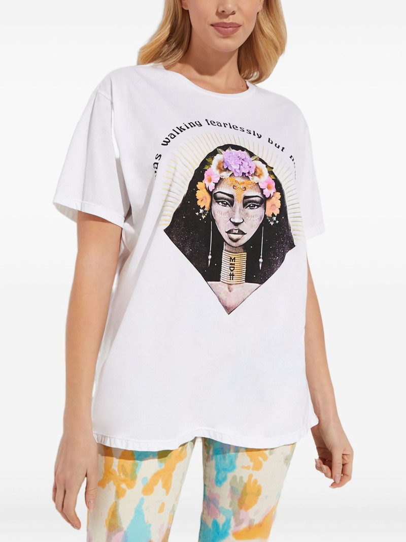 round-neck T-shirt 1