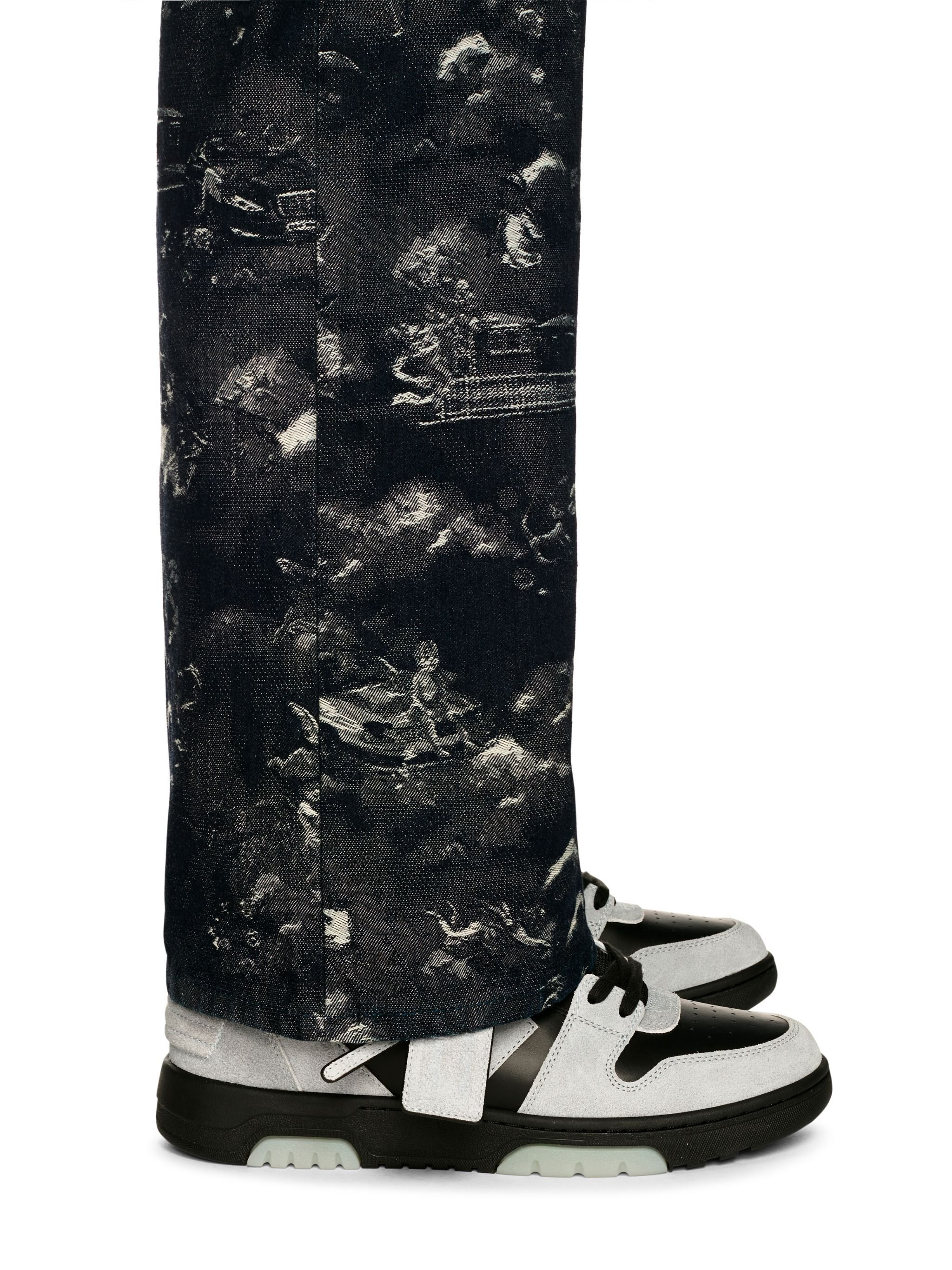 Light Gray/black Out Of Office Suede - 2