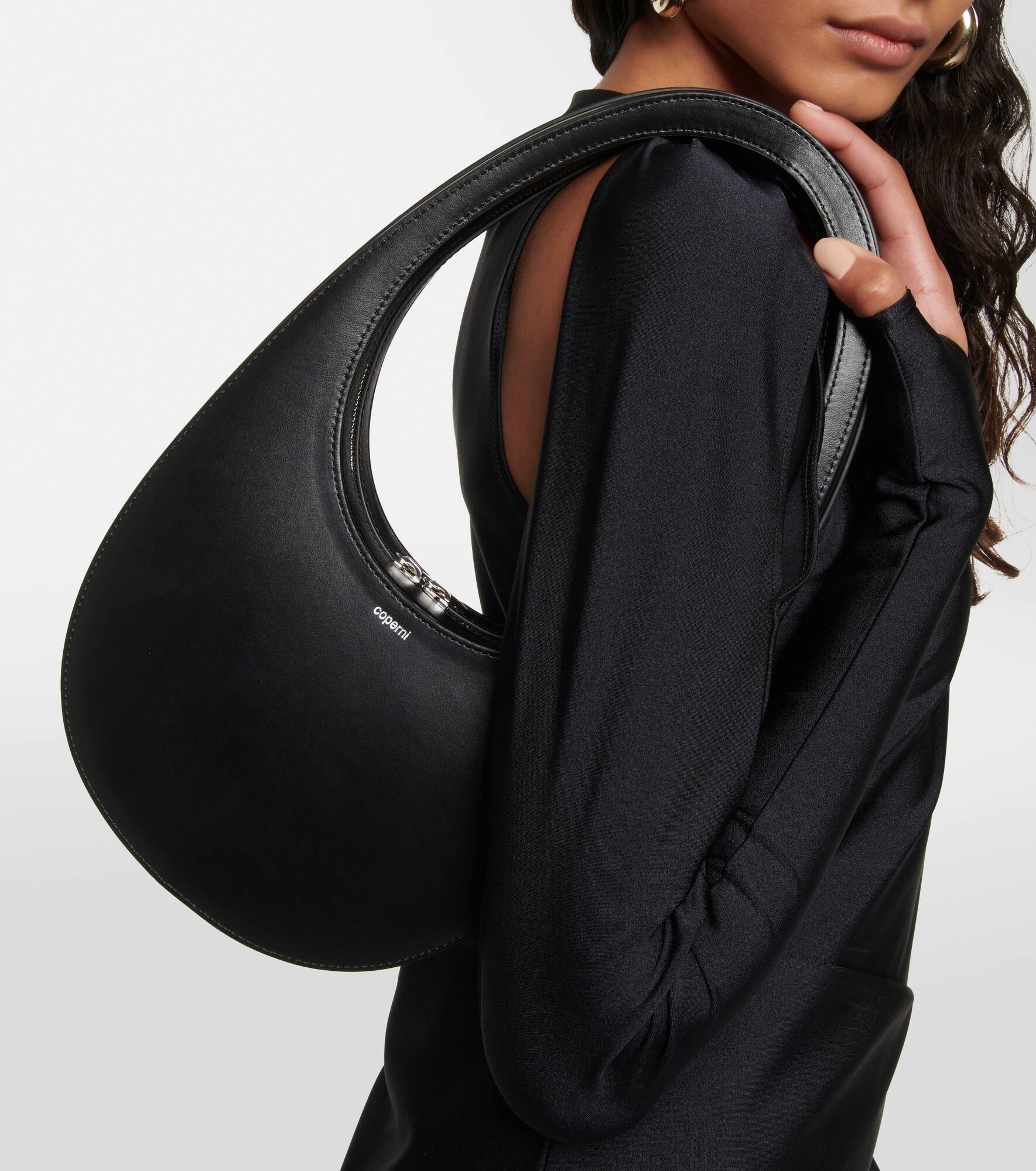 Swipe leather shoulder bag - 6