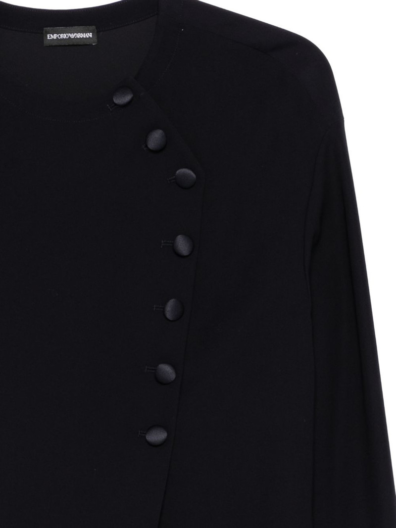 button shirt 3