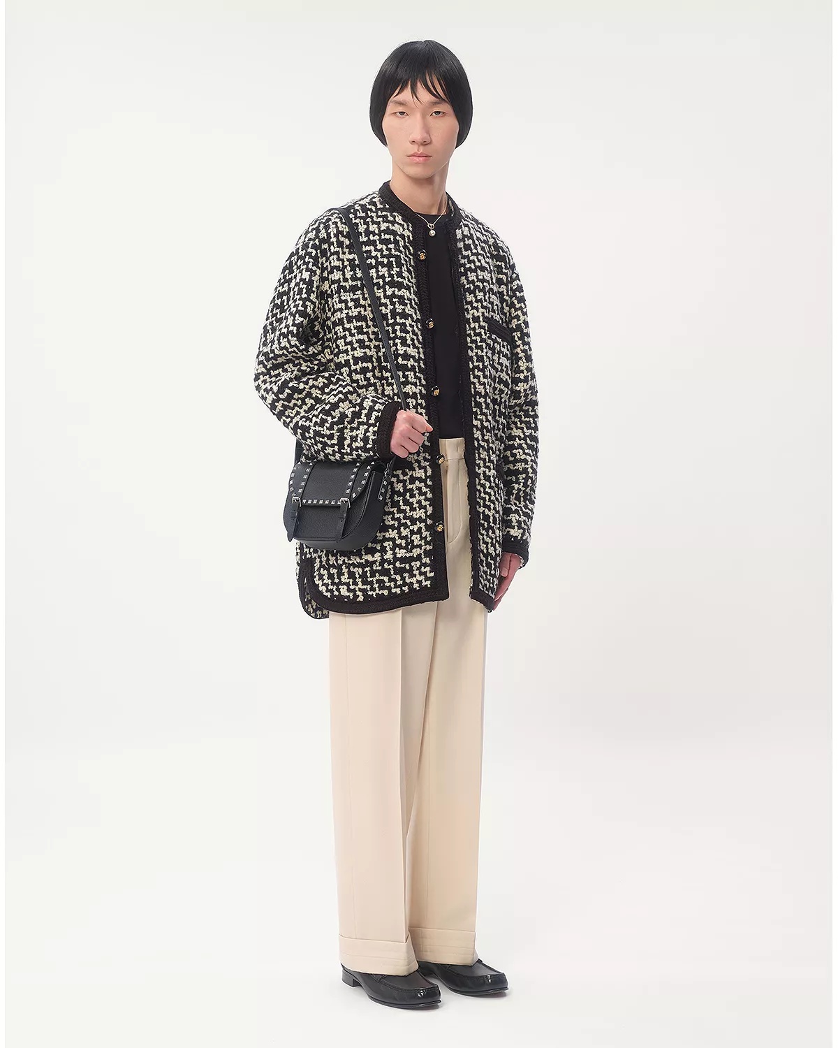 Rockstud Textured Leather Messenger Bag - 2