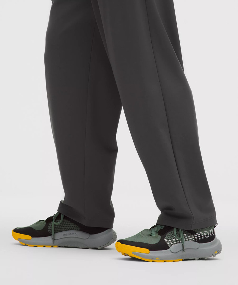 Men's Daydrift Relaxed-Fit Pleated Trouser *Short 8