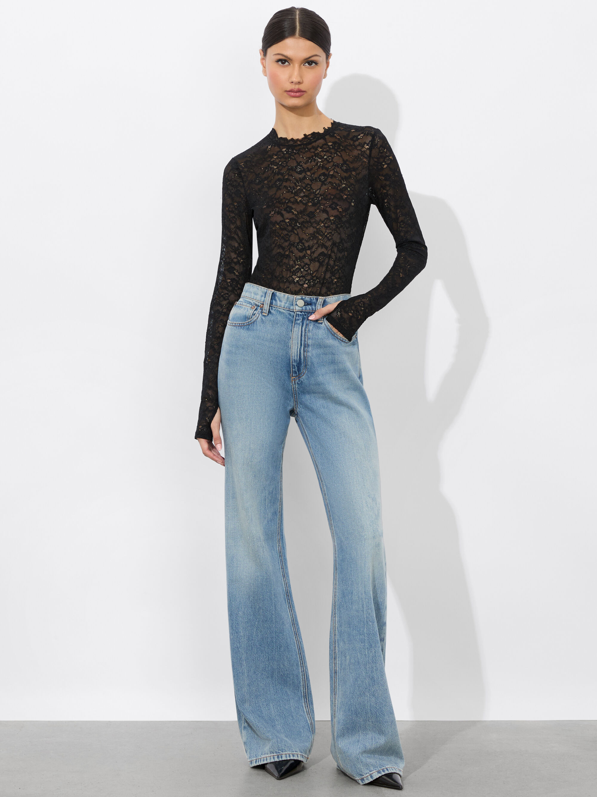 TAEYN LACE BODYSUIT - 4