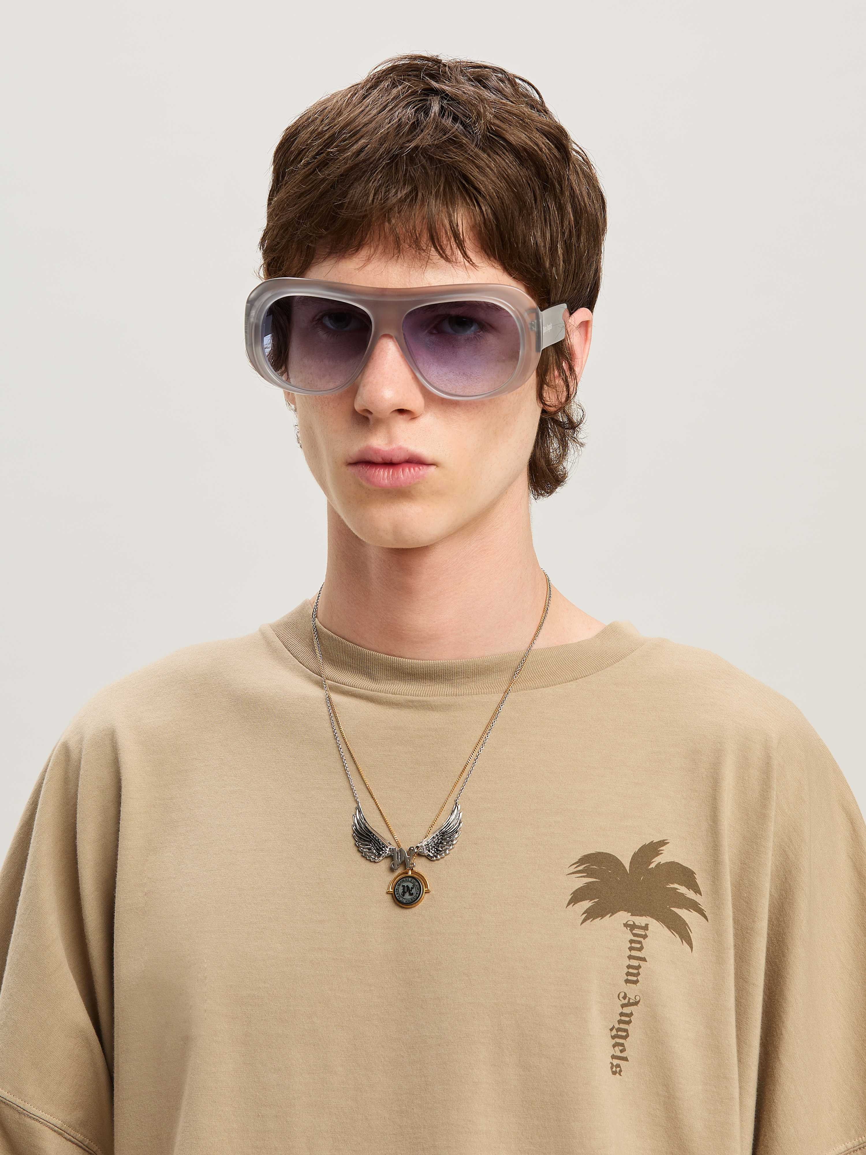 Palms Over T-shirt - 6