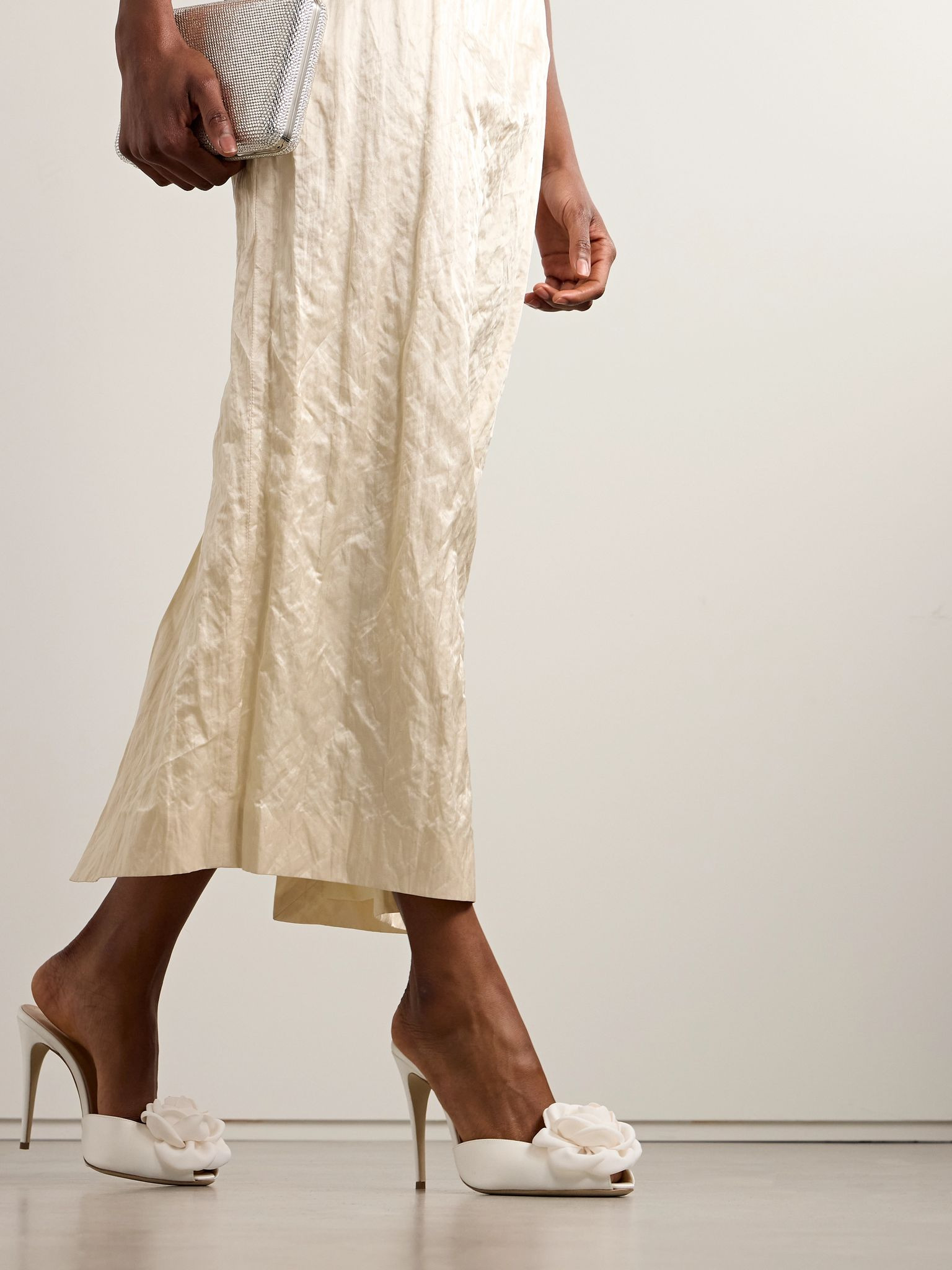 Appliquéd satin mules Ivory - 2