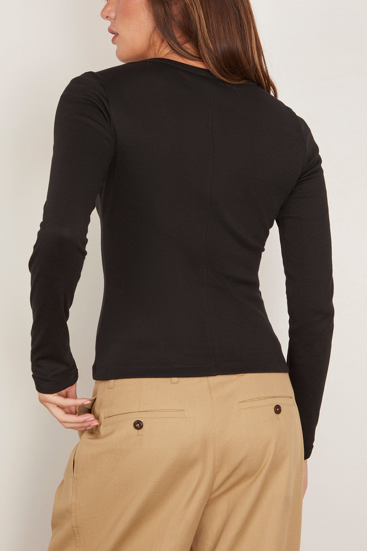 Max Tee in Black - 4