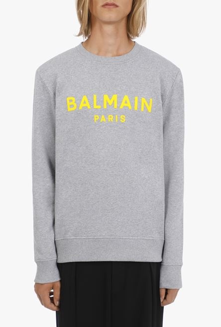 Gray cotton sweatshirt with yellow velvet Balmain logo - 5