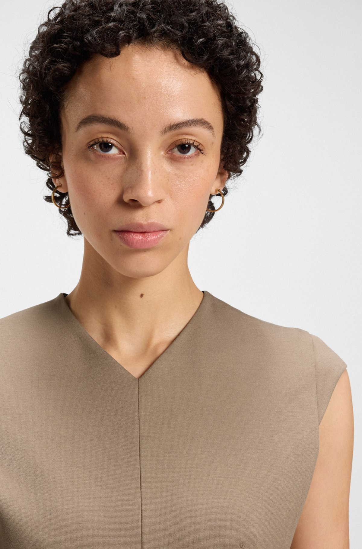 CAP-SLEEVE DRESS IN STRETCH FABRIC - 5