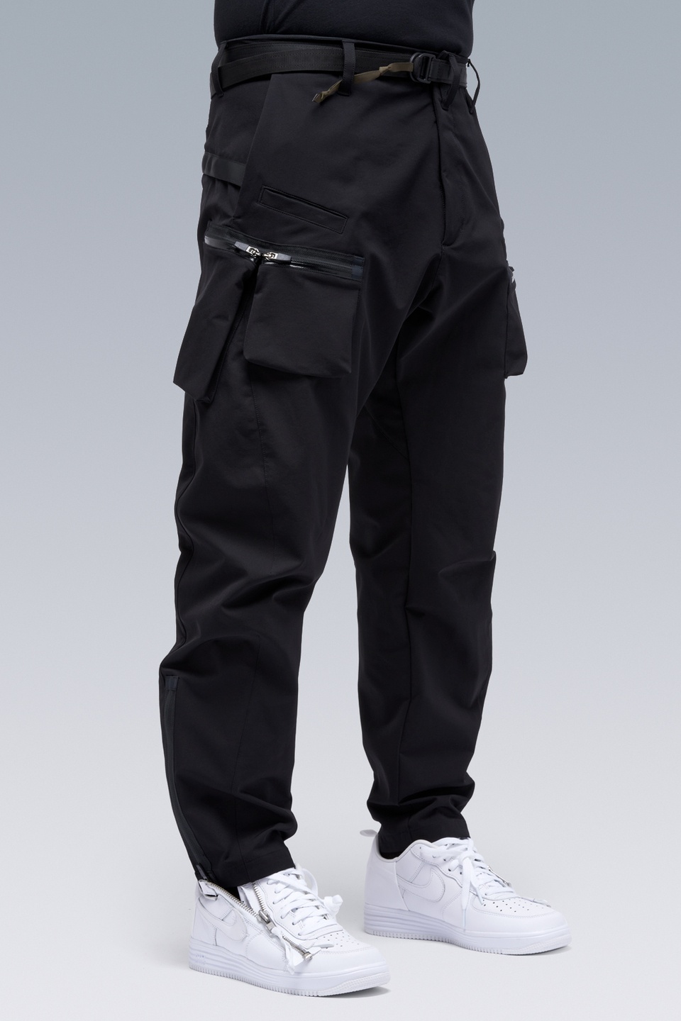 P41-DS schoeller® Dryskin™ Articulated Cargo Trouser Black - 2