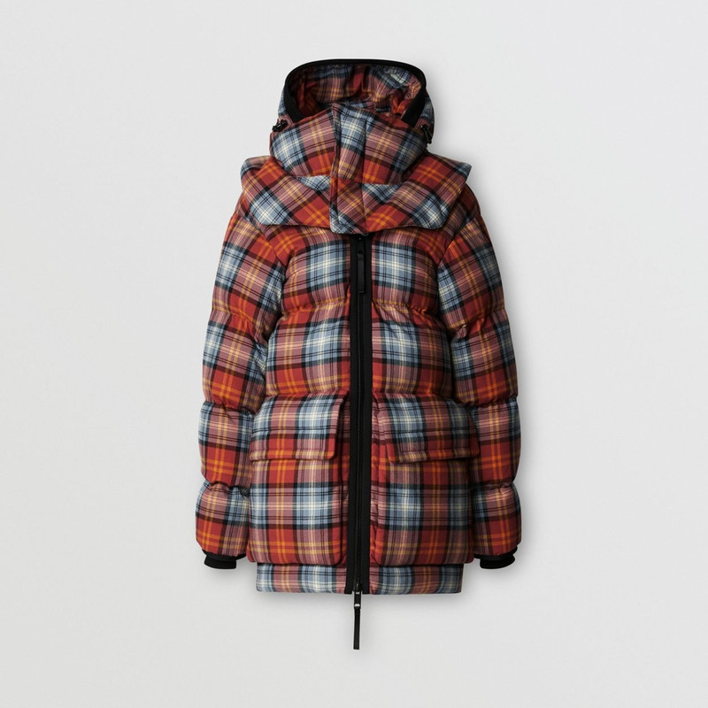 Sleeveless Check Trench Coat With Detachable Puffer 13