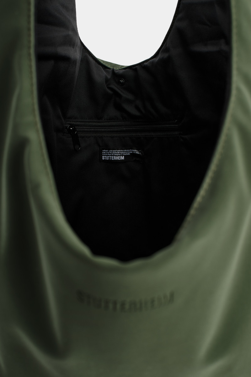 Svea Puffer Bag Matte Green 3