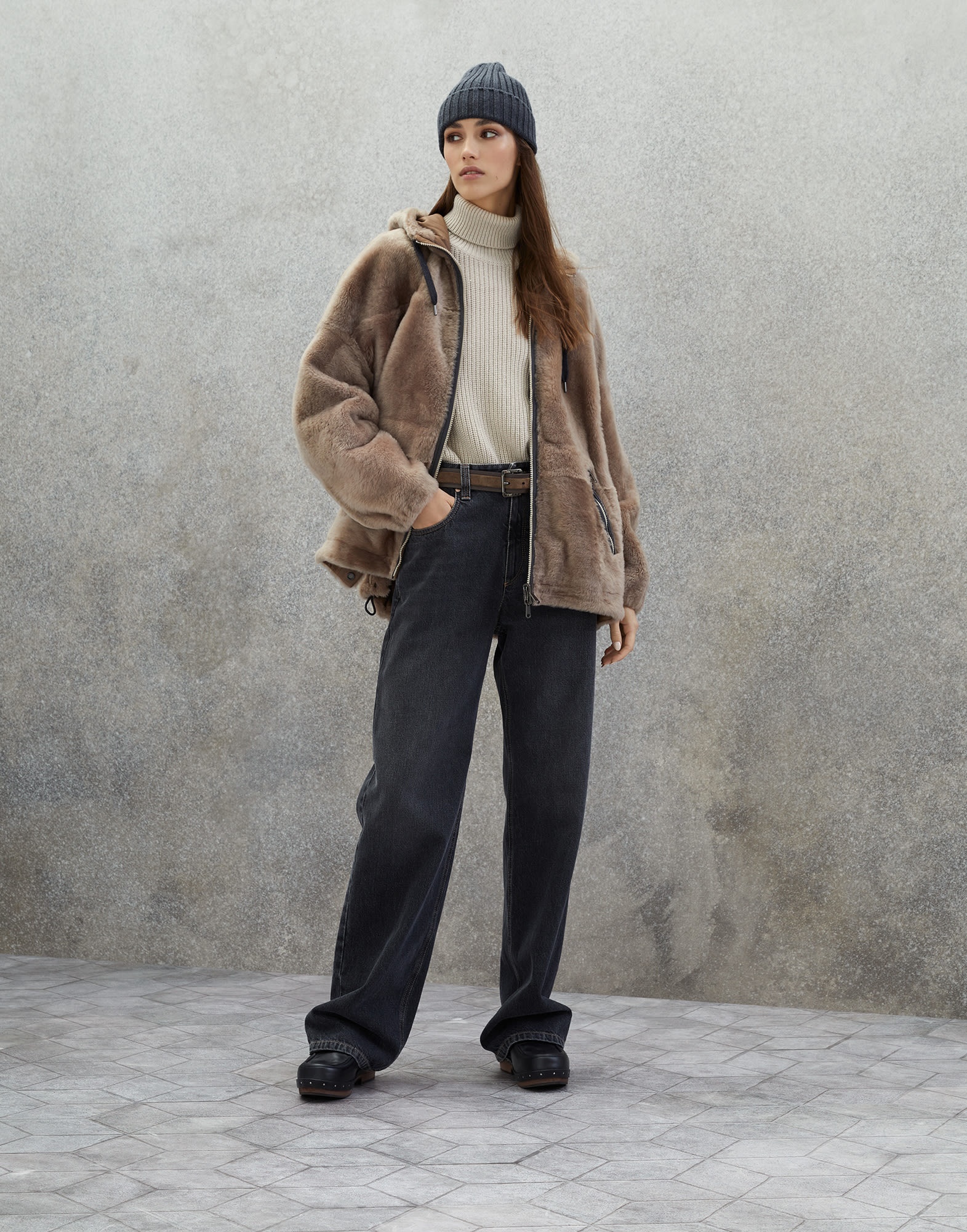 Reversible shearling parka with shiny trim - 5