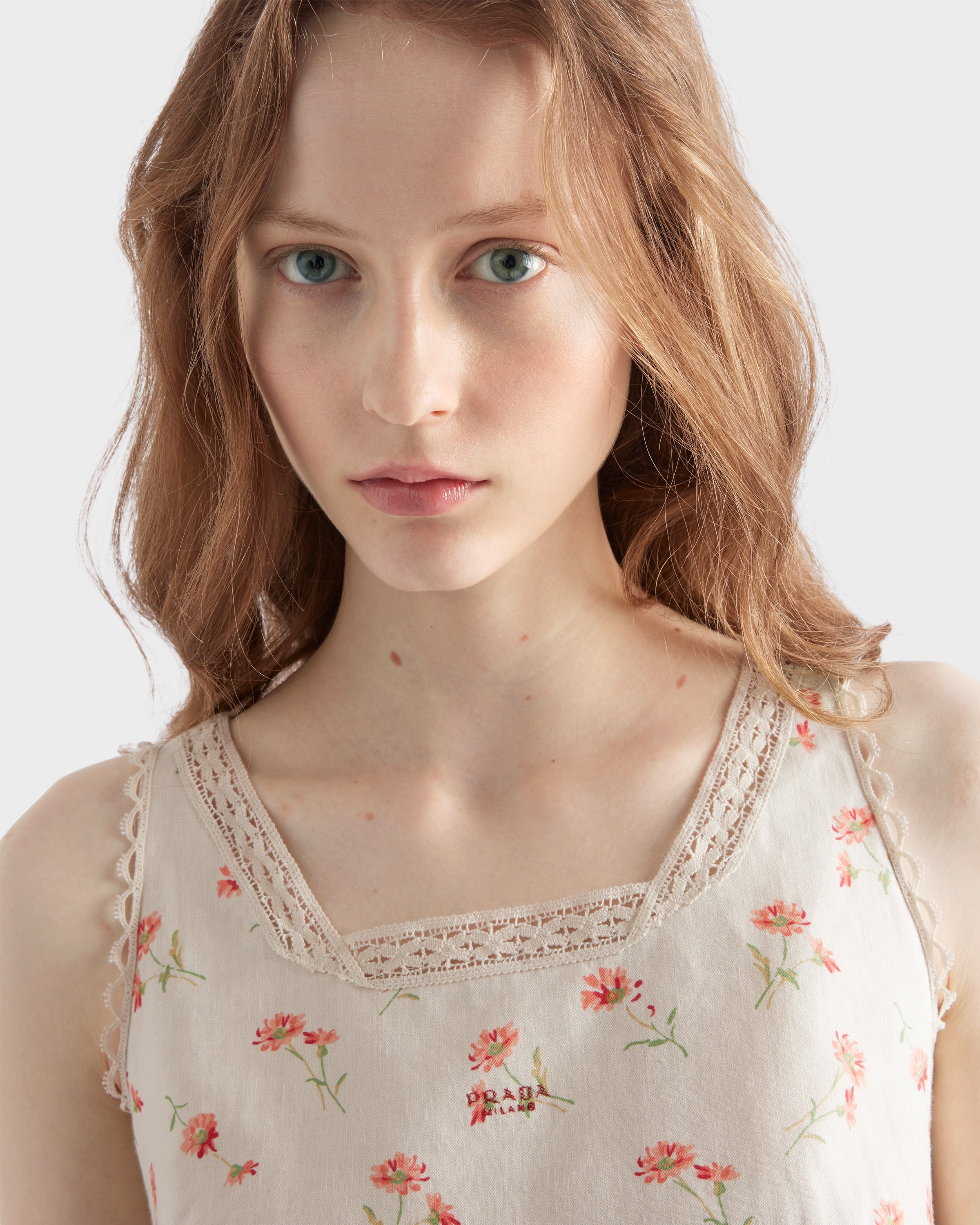 Embroidered floral print linen top - 4