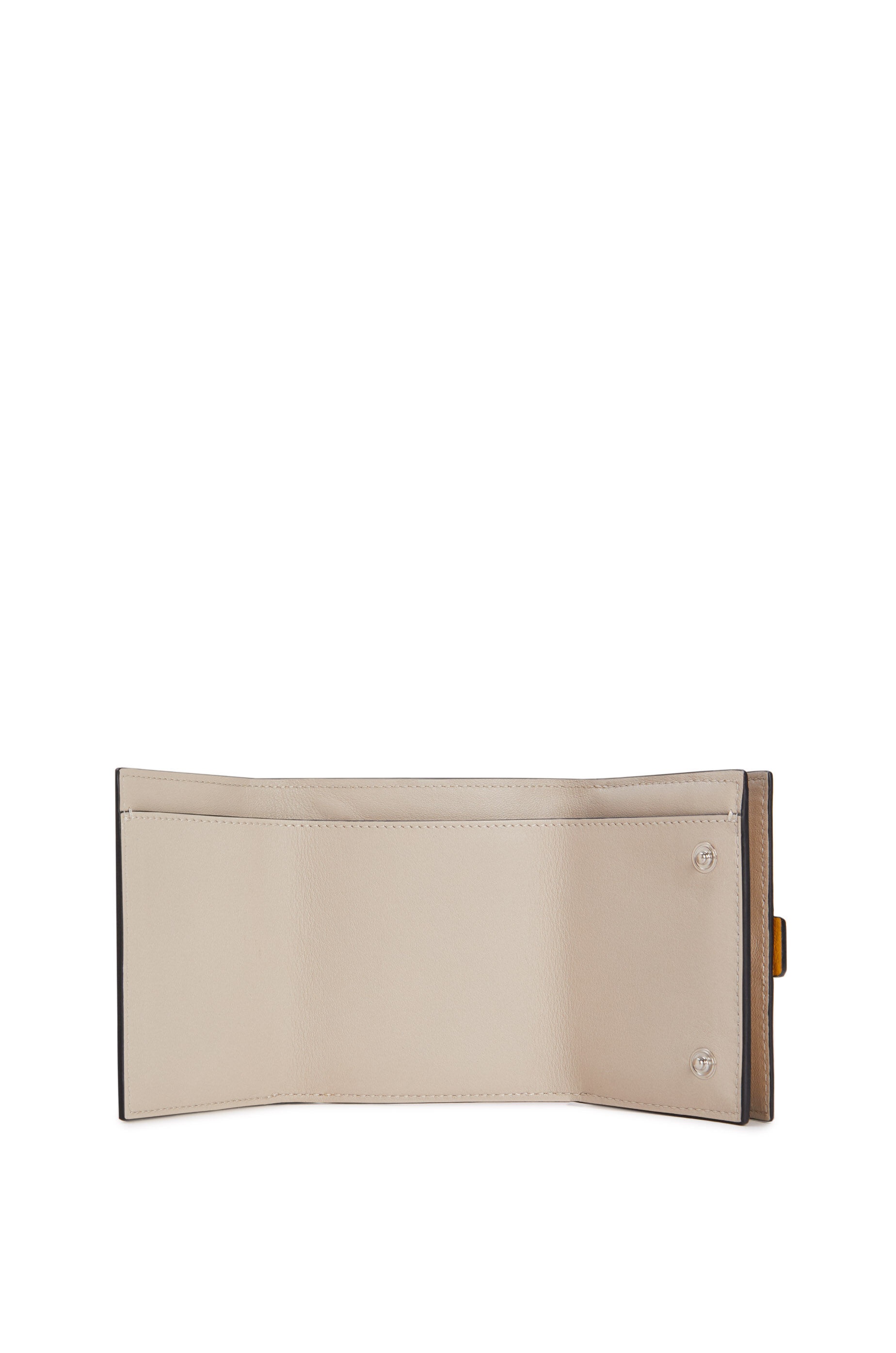 Trifold wallet in soft grained calfskin - 4