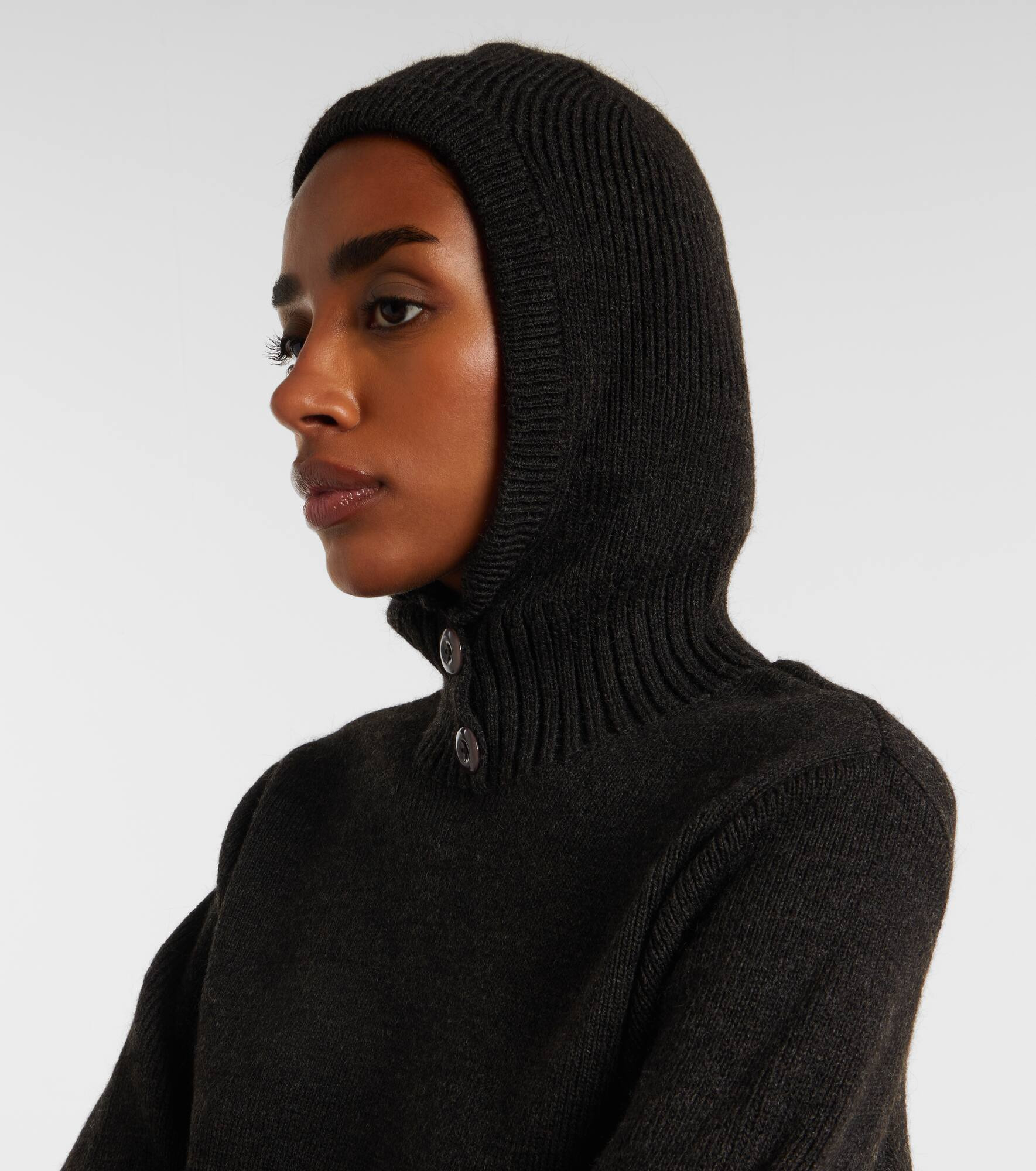 Hooded sweater - 6