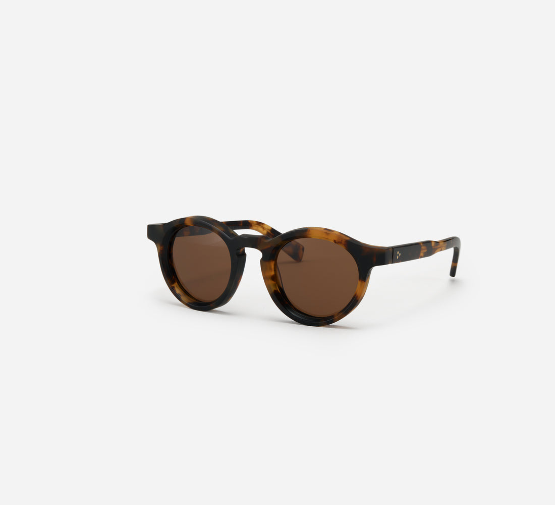 P3 Round - SP-01 - Tortoise/Brown - 2